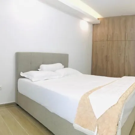Apartment 轻奢庭院豪华海景套房 Athens
